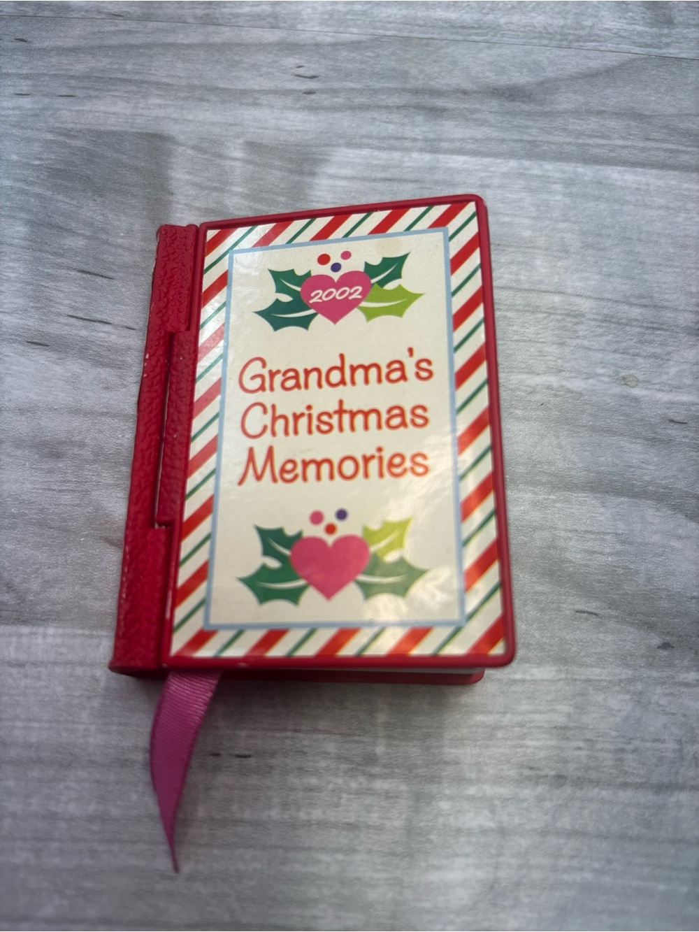 Grandma's Christmas Memories 2002 Red Holiday Keepsake Journal ornament
